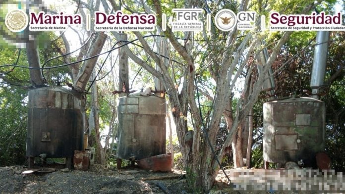 Desarticulan laboratorio clandestino y decomisan casi 5 toneladas de metanfetamina en Sinaloa