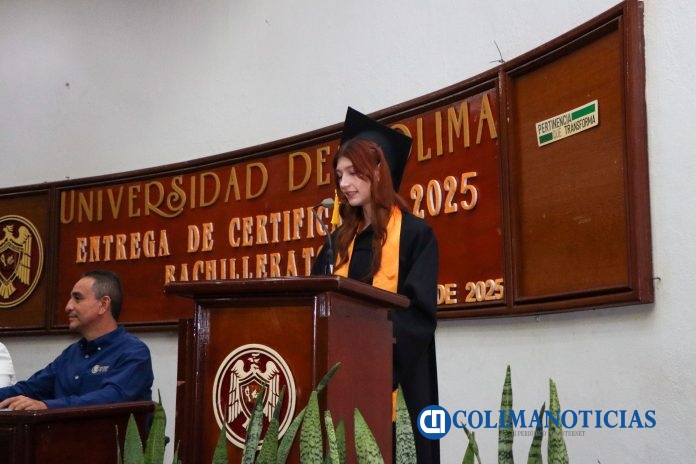 Egresa Bach 36, 74 nuevos bachilleres_Marilín