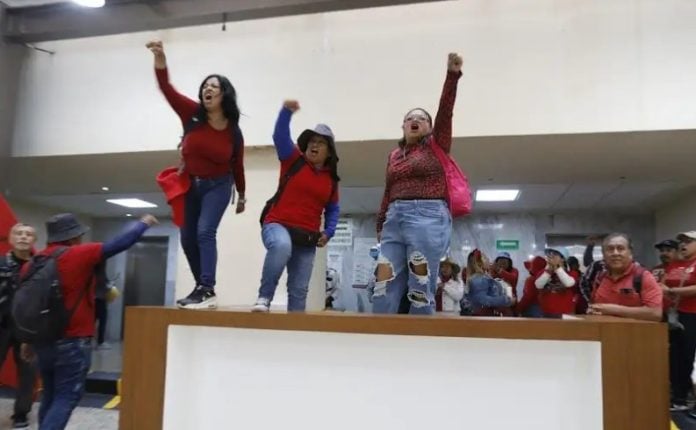 Maestros de la CNTE