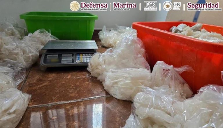 Autoridades aseguran laboratorio clandestino y 800 kg de metanfetamina en operativo en Morelia