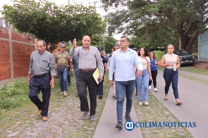 Presidente Riult Rivera se reúne con vecinos de la colonia Ikal (5)