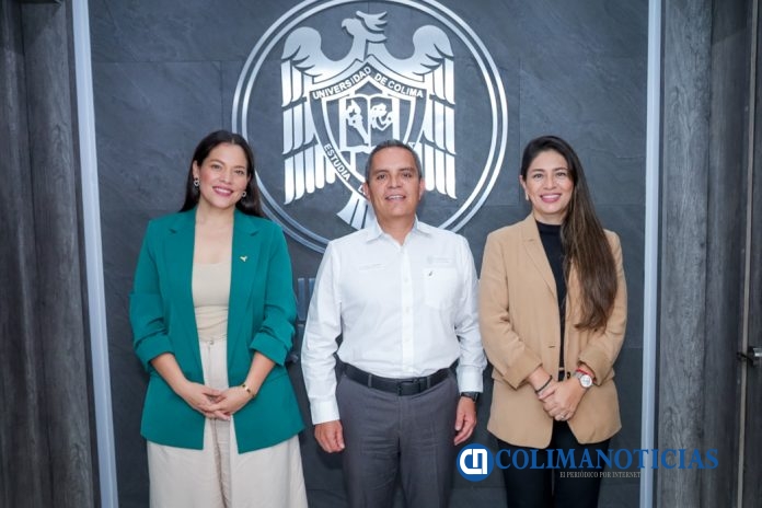 Recibe rector a universitarias que participaron en Shark Tank México