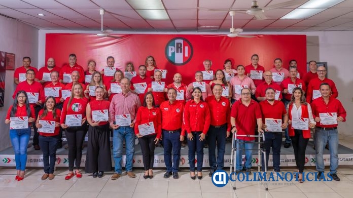 Reestructura PRI Colima