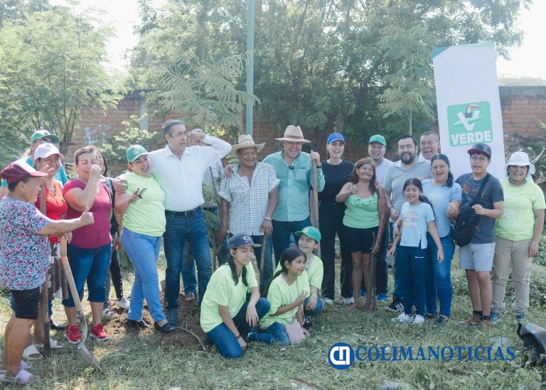 Reforestan colonia Patios del Ferrocarril
