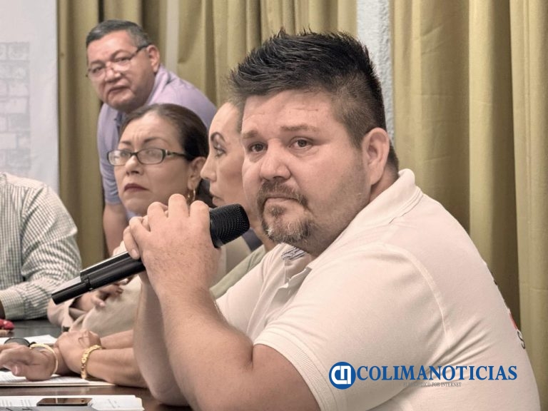 Cabildo de Tecomán remueve a regidor del PAN de presidencia de Comisión de Hacienda
