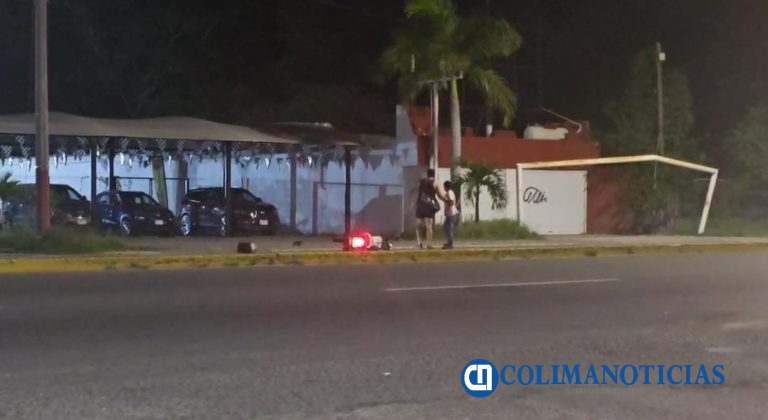 Dos lesionados al derrapar la motocicleta en que viajaba por el boulevard Miguel de la Madrid