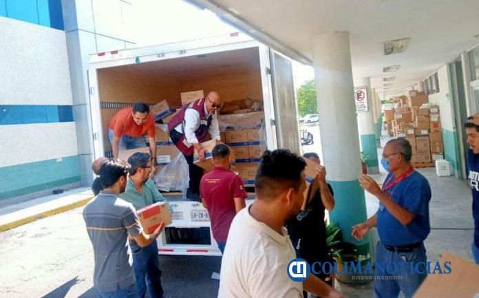 Entrega de medicamentos e insumos a hospitales del estado de Colima