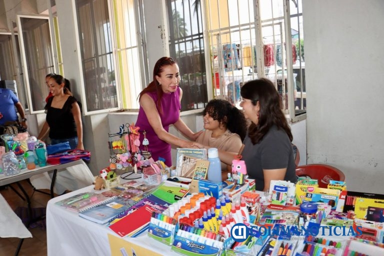 ‎Arranca la Expo Venta de Regreso ‎a Clases 2025, en Villa de Álvarez