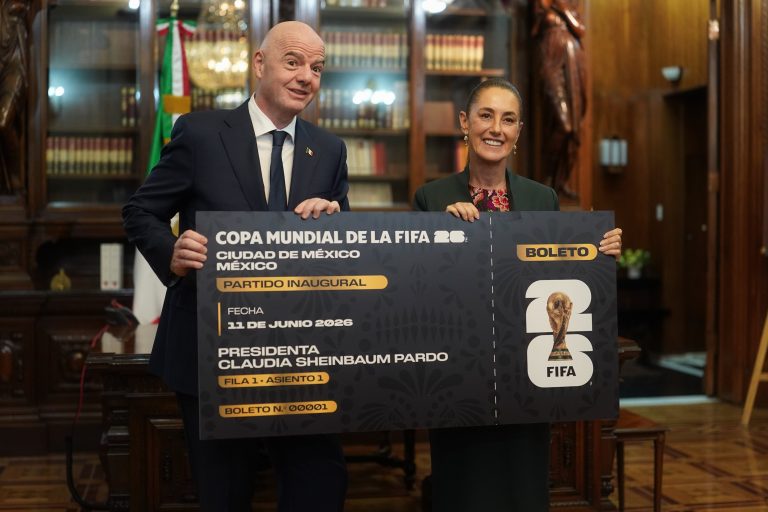 Sheinbaum sostuvo un encuentro con Gianni Infantino, presidente de la FIFA, para dialogar sobre la organización del Mundial 2026 en México