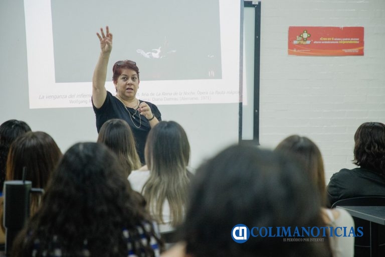 Imparte UdeC microcharlas de artes como introducción a las actividades culturales