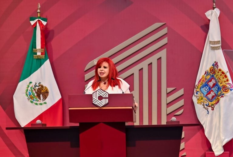 Layda Sansores regala chocolates de MrBeast en informe; agradece promoción a Campeche