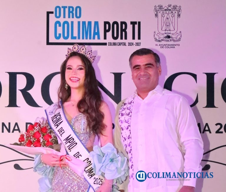 Martha Morales es nombrada Reina del Municipio de Colima 2025 por el alcalde Riult Rivera