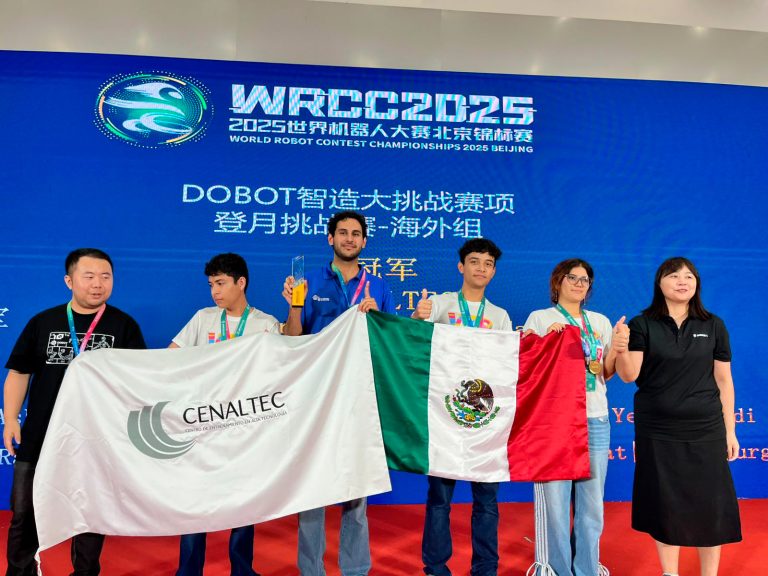 México gana oro en concurso de robótica en China
