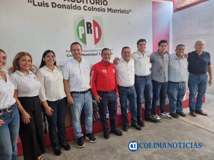 PRI Tecomán programa de útiles escolares