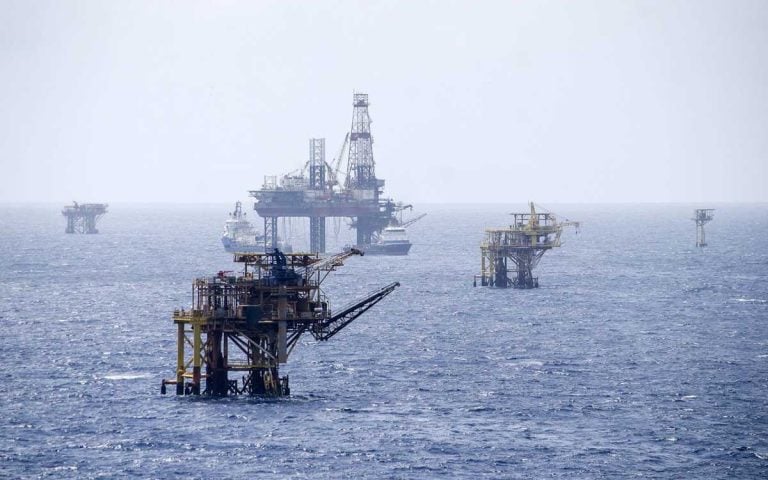 Pemex denuncia el robo de 50 equipos de respiración en la plataforma Akal-R