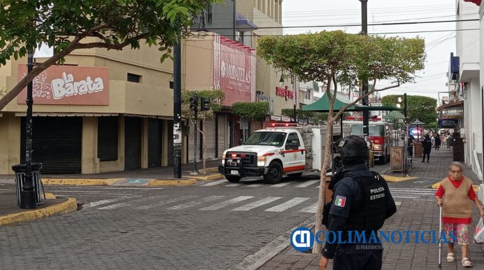 Se incendio tienda de telas Modatelas en el centro de Colima