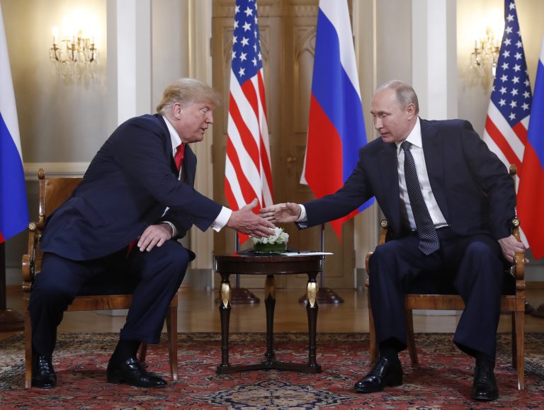 Trump anuncia reunión con Putin el 15 de agosto
