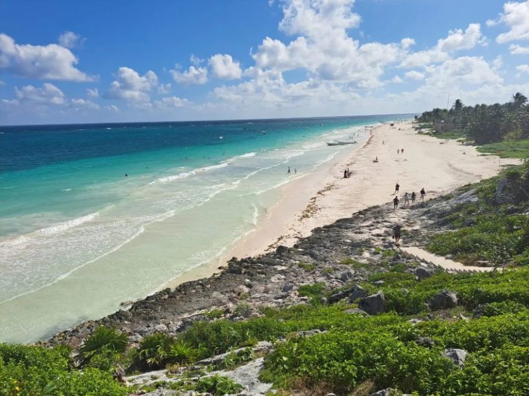 El alcalde de Tulum, Diego Castañón, denunció que el Parque del Jaguar incumplió el acuerdo de dar acceso gratuito a locales
