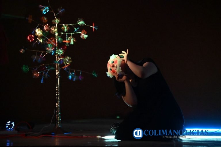 Muestra de Artes Escénicas recorre con éxito los municipios del estado de Colima