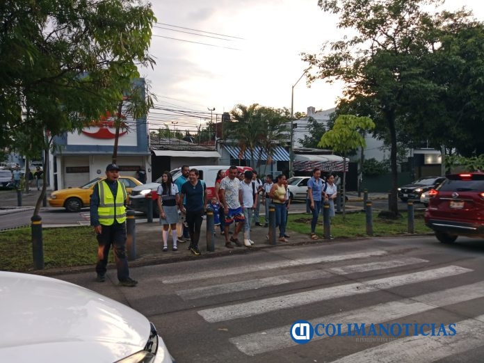 Ayuntamiento de Colima acompaña a las familias en este regreso a clases (2)