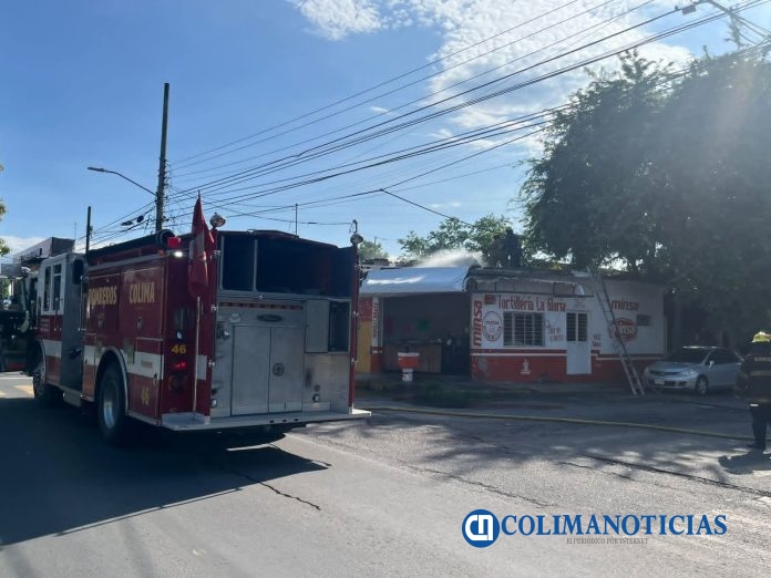 Bomberos de Colima controlaron incendio