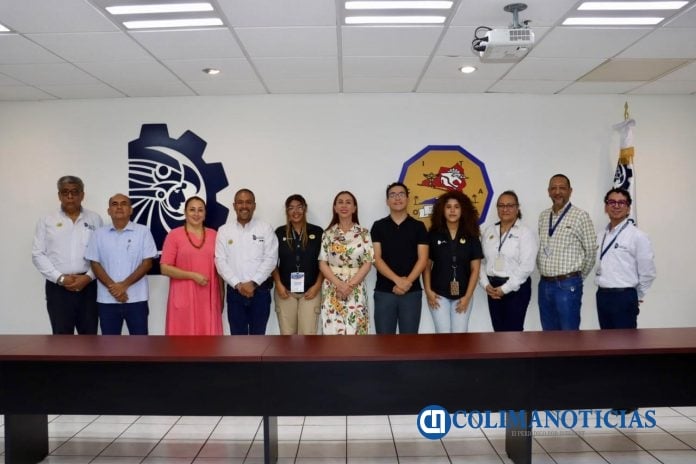 Estudiantes del Tec Colima, presentan a Tey Gutiérrez, una app para reportar incidencias urbanas