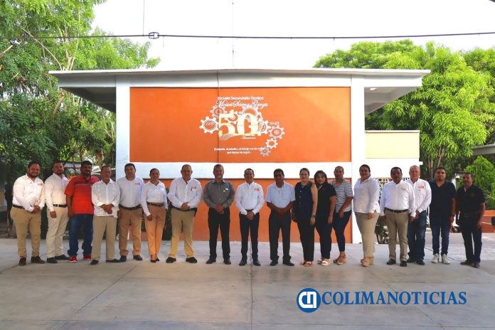 Inicia la dirigencia del SNTE 6 visitas itinerantes a ceremonias cívicas en planteles escolares (2)