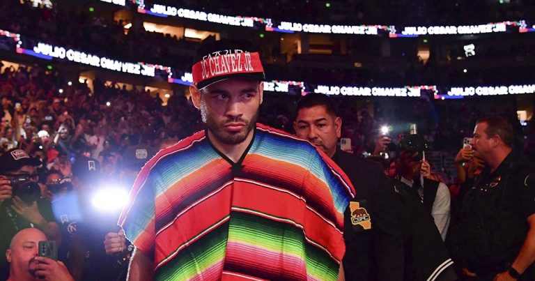 Confirma Julio César Chávez que su hijo regresará a boxear