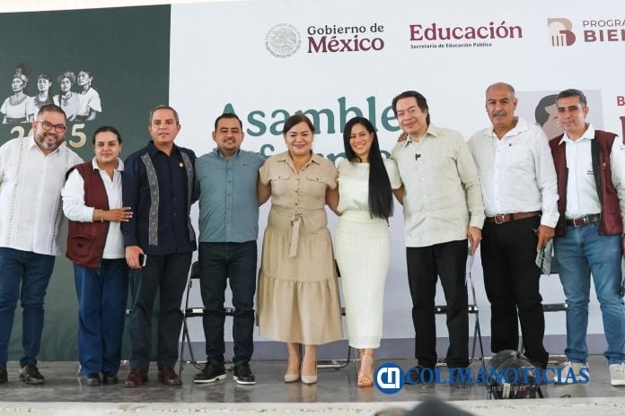 Julio León y Mario Delgado encabezan Asamblea Informativa