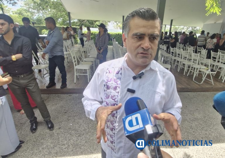 De domingo a domingo se trabaja en el bacheo en calles y avenidas de la capital: Riult
