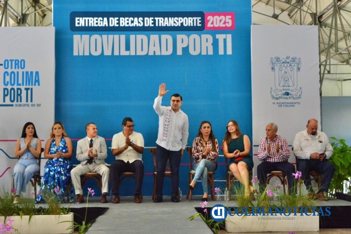Riult Rivera impulsa la educación del municipio (2)