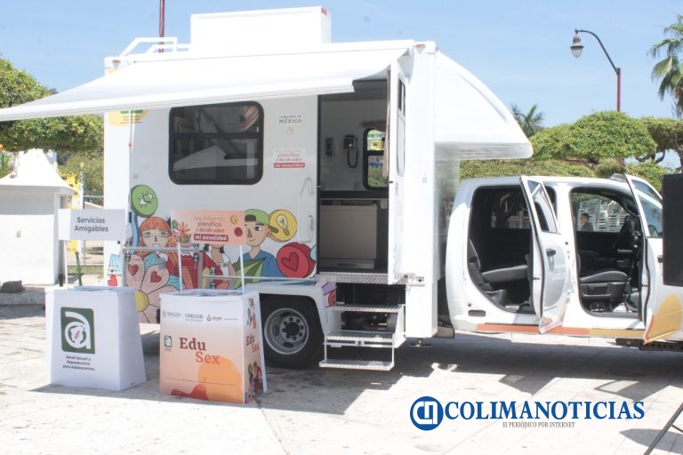 Salud Colima acerca servicios para prevenir embarazos en adolescentes