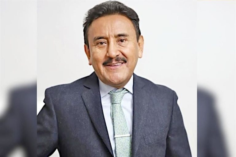 Juez de EE.UU. ordena a TV Azteca retirar litigio en México