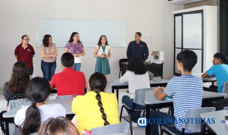 Se integra cuarta generación de estudiantes en la UIC, en Comala