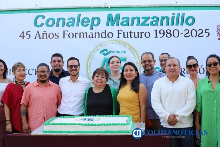 Universidad de Colima, en el 45 aniversario del CONALEP Manzanillo