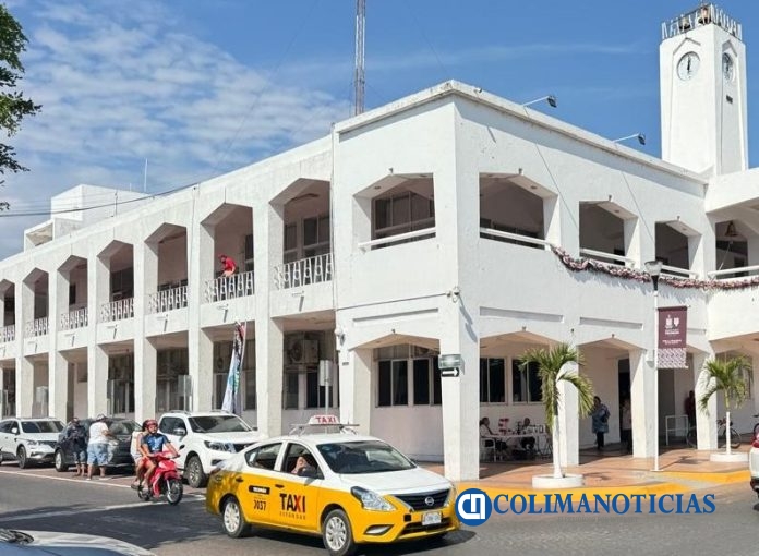 Urgen baños y transporte incluyente en Tecomán EFI ES BOX