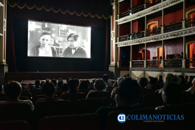 Cultura Colima concluye funciones gratuitas de cine mexicano en el Teatro Hidalgo