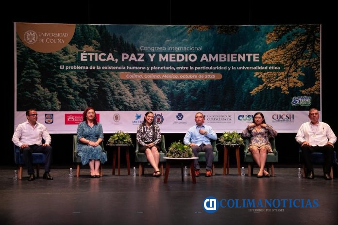 Indira Vizcaíno inaugura Congreso Internacional sobre Ética, Paz y Medio Ambiente, convocado por la UdeC (4)