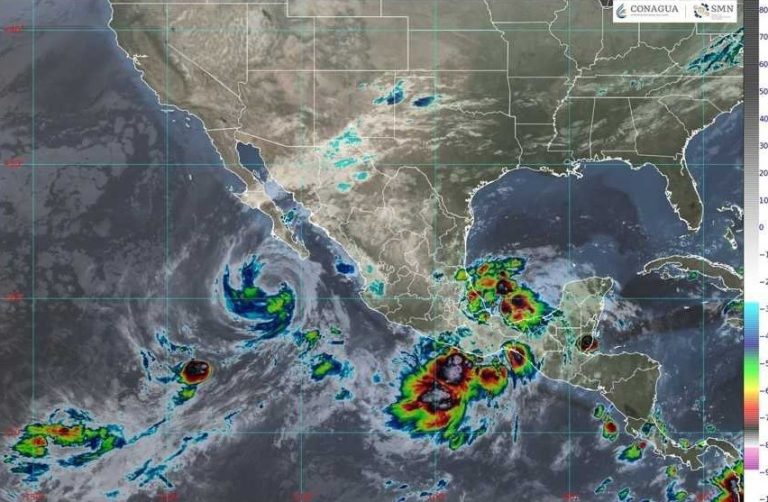 Pierde fuerza huracán Priscilla y ahora es categoría 1