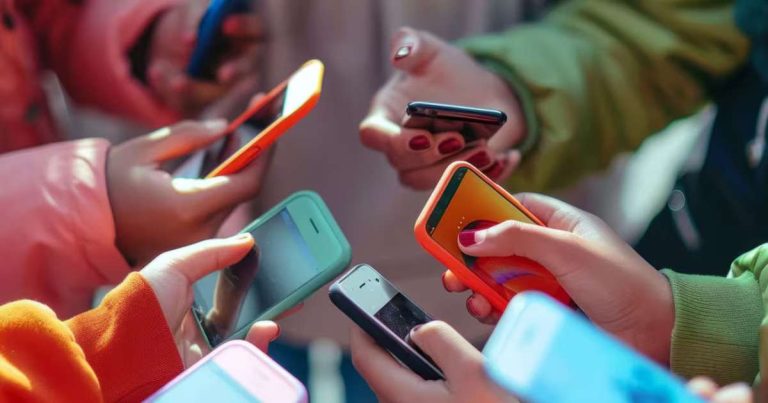Dinamarca prohibirá el uso de redes sociales a menores de 15 años