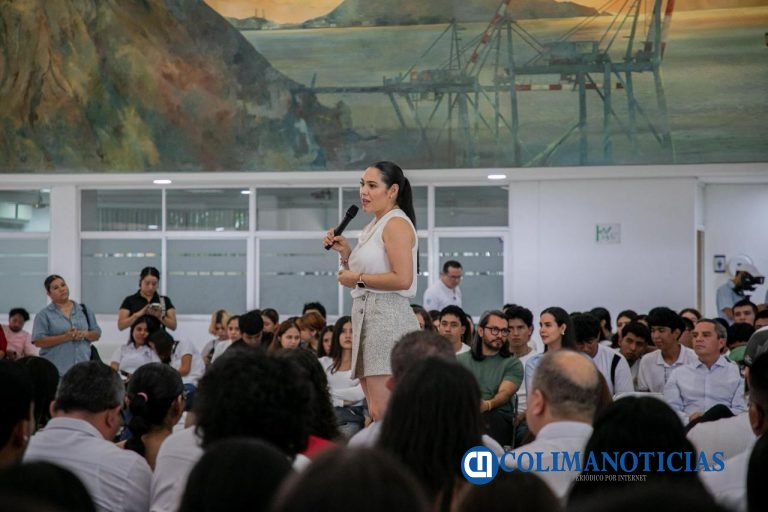 Con UniBeca, Manzanillo es el único municipio de México donde todo el estudiantado recibe apoyo en efectivo: Indira Vizcaíno