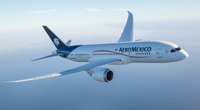Aeroméxico regresa a la BMV y debuta en Wall Street