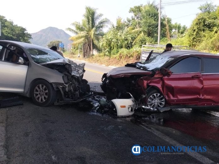Accidente carretera Manzanillo-Cihuatlán