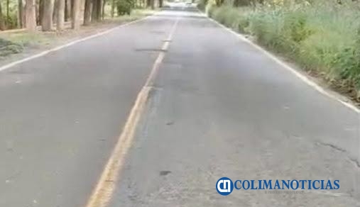 Automovilistas urgen rehabilitación del tramo Tecomán–El Coyote