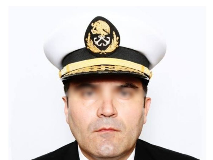 Contralmirante acusado de huachicol