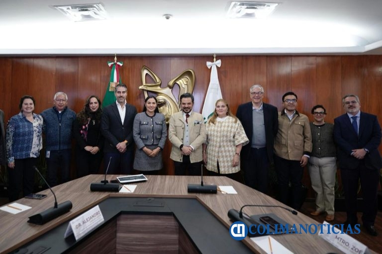 Indira Vizcaíno y Zoé Robledo dan seguimiento a acciones de salud en beneficio de colimenses