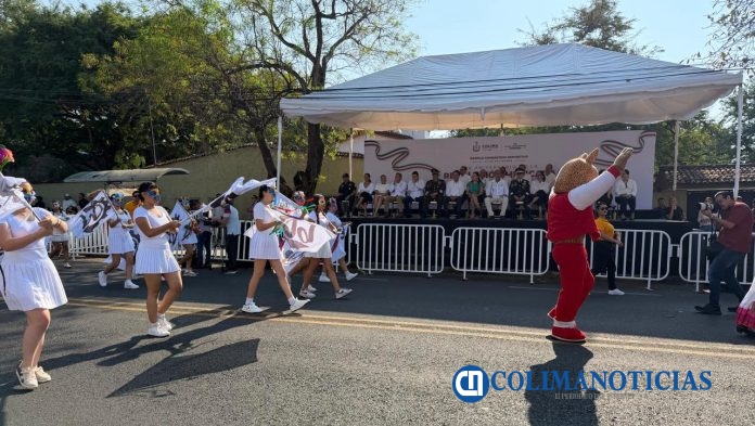 Más de 7,200 participantes en el Desfile por 115 Aniversario de la Revolución Mexicana, en Colima (4)