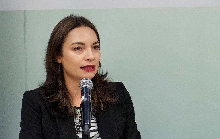 Mely Romero presenta iniciativa para fortalecer mecanismos de protección a periodistas y activistas en todo el país: “Que su voz siga sonando fuerte”