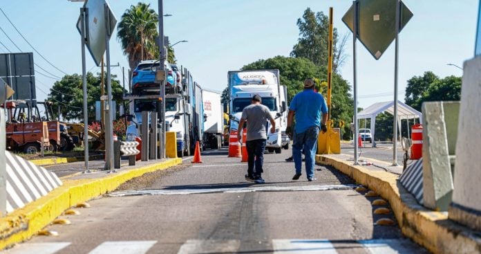 Productores y transportistas levantan bloqueos tras acuerdos con Segob-1