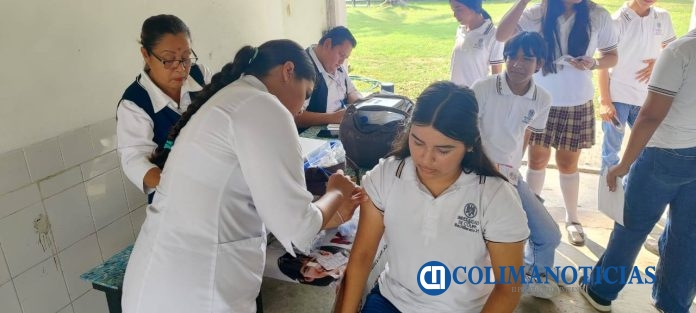 Promueven salud y cultura de paz en bachilleres de Armería_c
